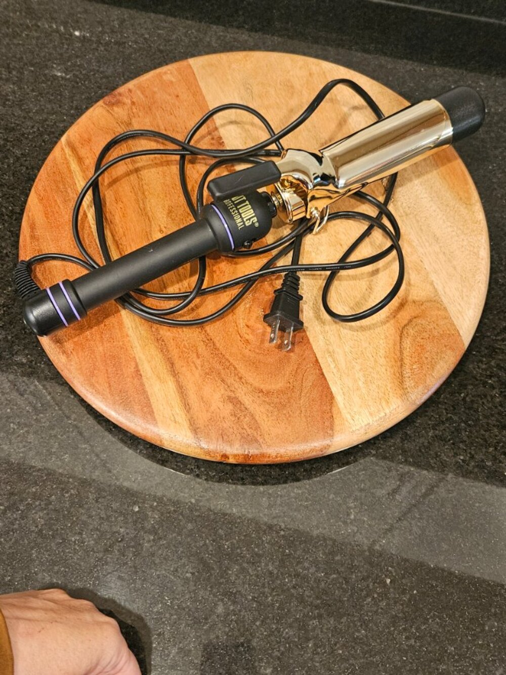Hot Tools 1 1/2 Curling Iron Model 1102